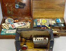 MECCANO LIVE STEAM ENGINE WITH REVERSE, 11cms H, 23cms L, 10cms W with box and two wooden boxes