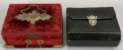 PLUSH SEWING CASKET - 19th Century with gilt metal fittings, the hinged cover revealing interior