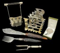 GROUP OF EPNS, comprising mother of pearl handled toasting fork, pair of antler-handled fish