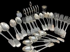 ASSORTED VICTORIAN ELECTROPLATED FIDDLE PATTERN FLATWARE, James Dixon/Walker & Hall, including 6