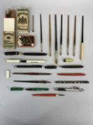 VINTAGE FOUNTAIN PENS, DIP PENS, WINDSOR & NEWTON PAINT BRUSHES ETC - lot includes a Parker Maxima