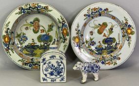 ITALIAN FAIENCE SOUP PLATE – late 18th century Ferniani, decorated in the centre with flowering