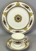 WEDGWOOD 'COLUMBIA' EXTENSIVE DINNER & TEA SERVICE - approx 190 pieces including 5 x tureens and