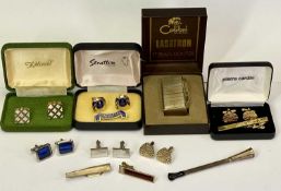 GENTLEMAN'S COLLECTABLES GROUP - to include a hallmarked silver cheroot holder, Birmingham 1962,