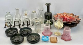 CRACKLE GLASS TEA LIGHT HOLDERS with wrought metal frames (4), pressed black glass ashtrays with