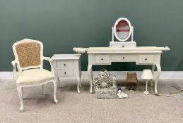 MODERN WHITE/OFF WHITE BEDROOM FURNITURE & FITTINGS - a mixed quantity to include a three drawer