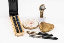 SMITHS WRISTWATCH & COLLECTABLES, the Smiths De Luxe gents wristwatch on expanding bracelet,