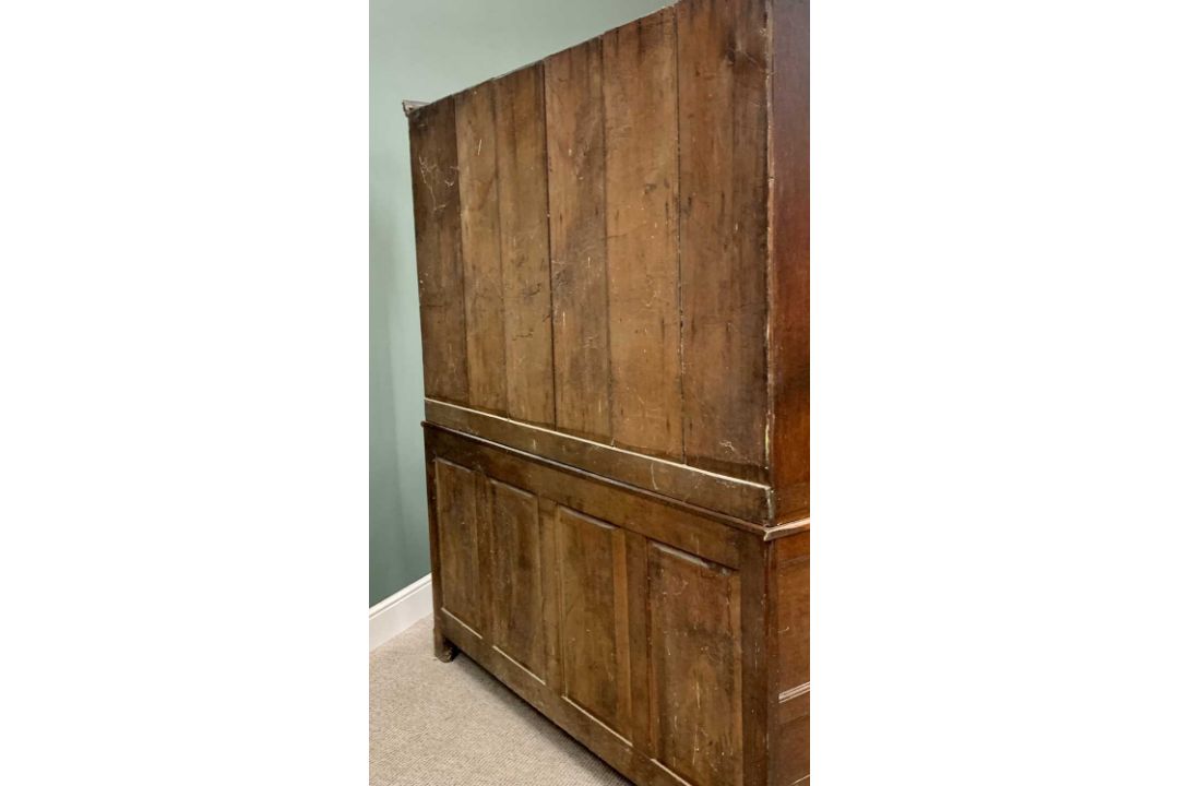 CIRCA 1830 OAK WELSH DRESSER, the three-shelf rack with wide backboards and shaped front detail over - Image 5 of 5