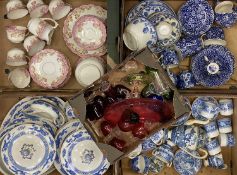 WEDGWOOD 'FALLOW DEER' PATTERN COFFEE SERVICE (15 pieces), Cauldon dragon pattern dinner service,