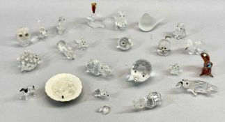 SWAROVSKI CRYSTAL & OTHERS, A COLLECTION OF SMALL ANIMAL ORNAMENTS, various sizes