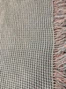 WELSH WOOLLEN WAFFLE BLANKET, double-sided and fringed, in pastel blue and pink, approx. 200 x