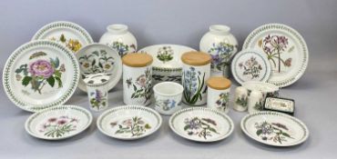 PORTMEIRION 'BOTANIC GARDEN' TABLEWARE, quantity including circular fruit bowl, 27cms diam.,