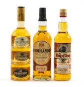 THE WHISKY CLUB HOUSE: CLONTARF TRINITY IRISH WHISKEY, 3 x 200ml, 40%, KING OF SCOTS BLENDED