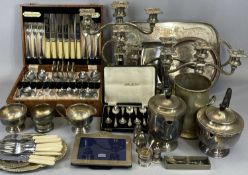 QUANTITY OF HALLMARKED SILVER & EPNS WARES, to include a modern silver portrait frame, London