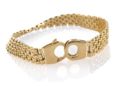 18CT YELLOW GOLD BRICK LINK BRACELET, 18.5cms long, interlocking circle link clasp, stamped '750',