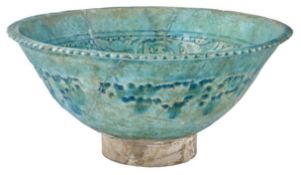 Schale mit Türkisglasur, Kashan, um 1200