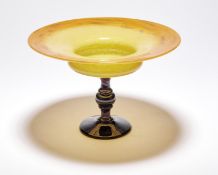 Schale aus der Serie 