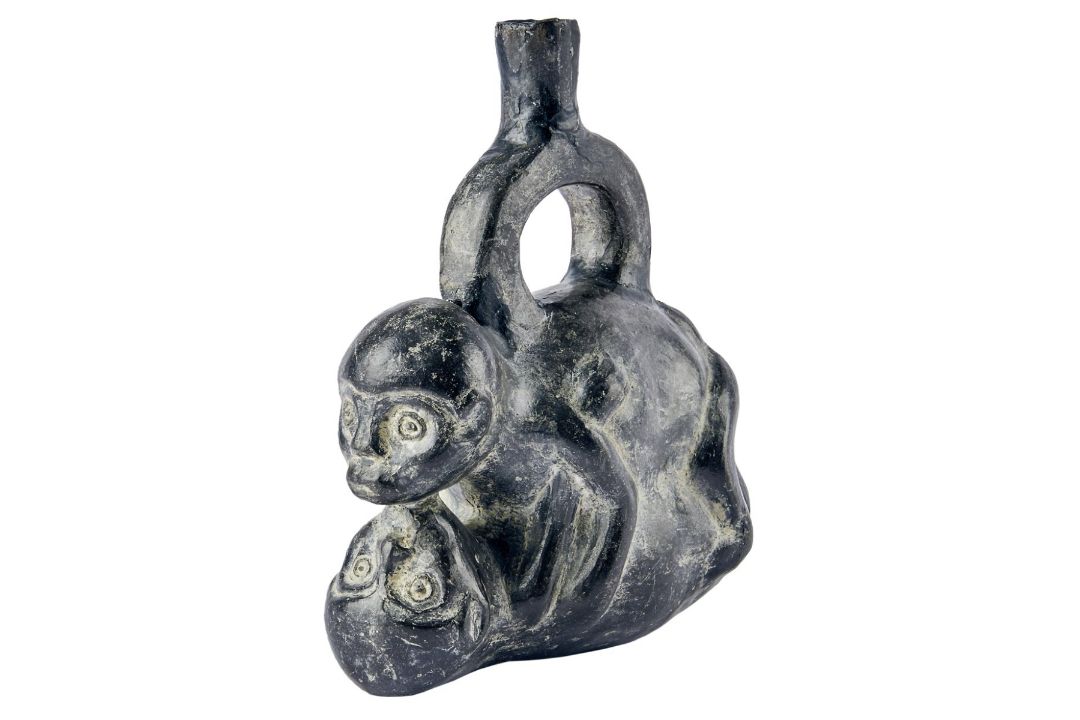 Erotisches Gefäß mit Bügelhenkelausguss, Peru, Moche