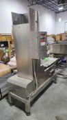 Stainless Steel Elevator with Vibratory Feeder