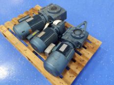 (3) SEW Eurodrive