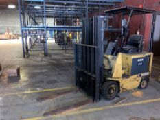 Caterpillar EC152650 Forklift