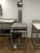 Avery Weigh-Tronix ZM301-SD1 with Table