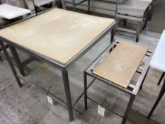 Stainless Steel Tables With Cutting Boards