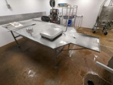 Stainless Steel Cleaning Table with Drain Hole