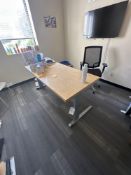 Office with Desk and 3 Chairs
