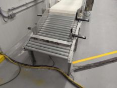 Roller conveyor with Adjustable Legs