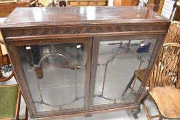 An early 20th Century mahogany display cabinet, glass af
