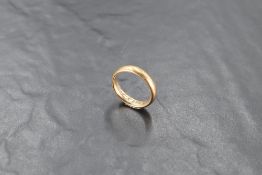 A Welsh 9ct gold wedding band, of plain form, marked 375y, Sheffield along with Welsh dragon and '