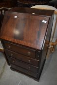 A reproduction bureau of narrow proportions