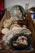 A mixed lot of items, mainly ceramics, including Minton 'Haddon Hall' trinket dish, Loso Ware oval