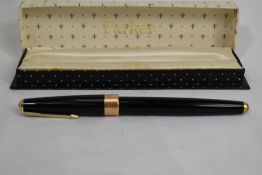 A Parker 17 fountain pen in black with broad band to cap in original box