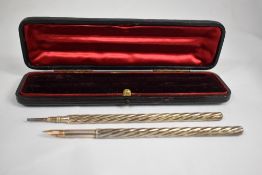 A cased Hallmarked Silver Dipping Pen and Propelling pencil set. Twist design, Hallmarked Chester