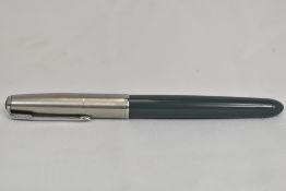 A Parker 51 aerofill fountain pen in navy grey with lustraloy cap. In good condition