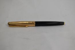 A Parker 61 fountain pen in black with a rolled gold cap. Approx 13.4cm fair condition may be a 65