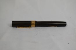 An Inkograph lever fill stylo fountain pen in BHR with broad band to the cap. Approx 13.2cm fair