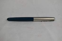 A Parker 51 aeromatic fill fountain pen in teal with lustiloy cap. Approx 13.8cm in very good