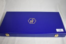 A Waterman hard pen case 20 slots in blue