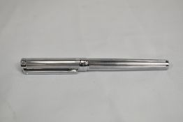 A Sheaffer Intensity cartridge converter filler in steel reeded pattern. In excellent condition