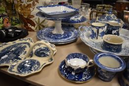 A mixed lot of late 19th and early 20th century blue and white ware, including Copeland Spode and