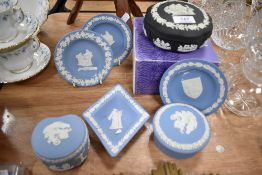 A selection of Wedgwood Jasperware including a boxed Basalt trinket box.