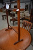An early 20th Century mahogany towel rail