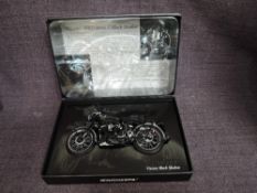 A Paul's Model Art Minichamps 1:12 scale Classic Bike Series diecast, No 31 Vincent Black Shadow, in