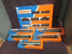A small collection of Roco HO scale, 44002 Rolling Stock Set, Carriages 44334, 44452, 44444, 44472 &
