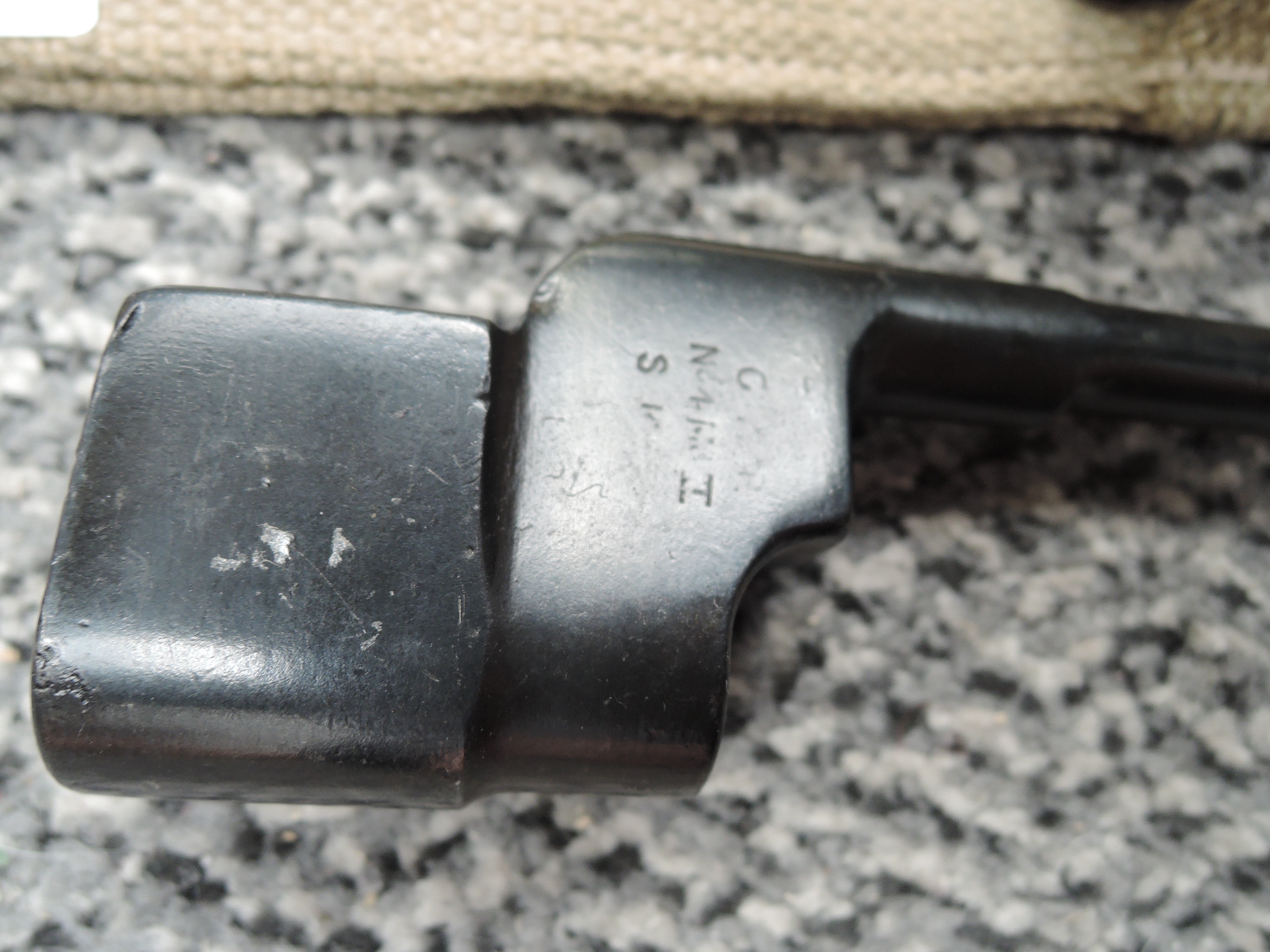 A British Bayonet for the No4 Rifle, no4 MKII 1940 with Scabbard and Frog - Image 2 of 3