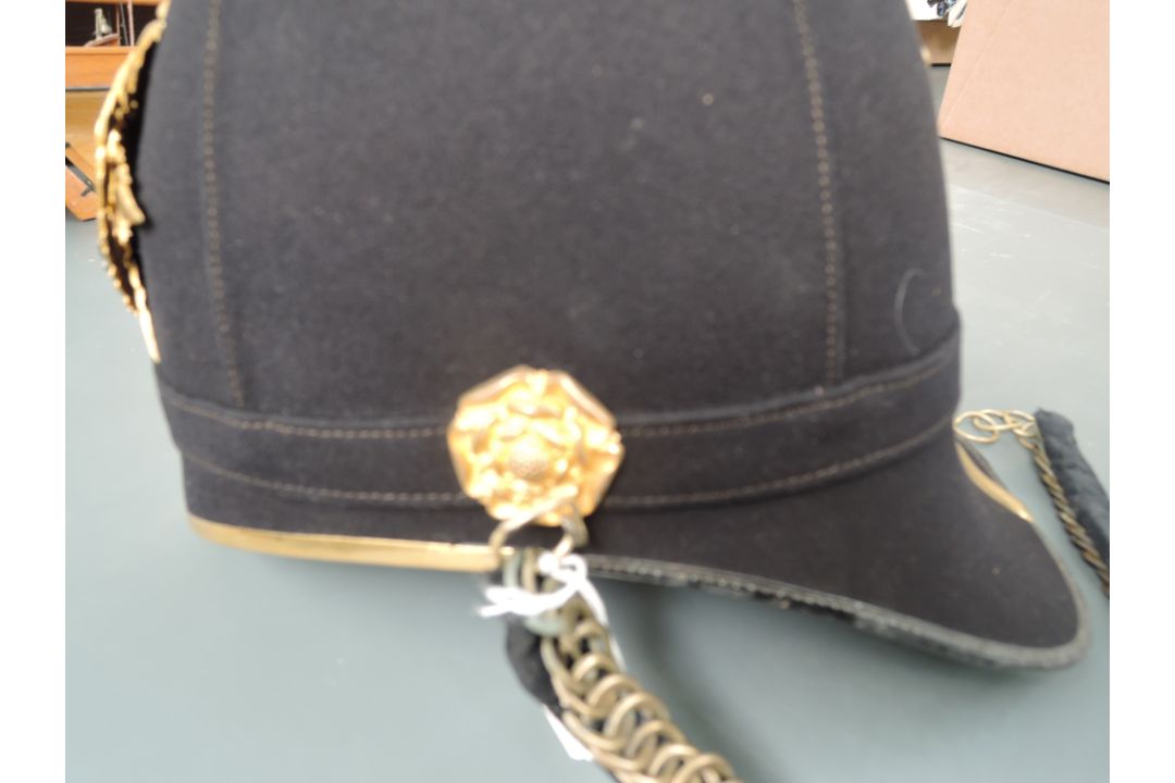 A Royal Lancaster Regiment Victorian Kings Own Officers Blue Cloth Helmet with helmet plate and chin - Image 5 of 7
