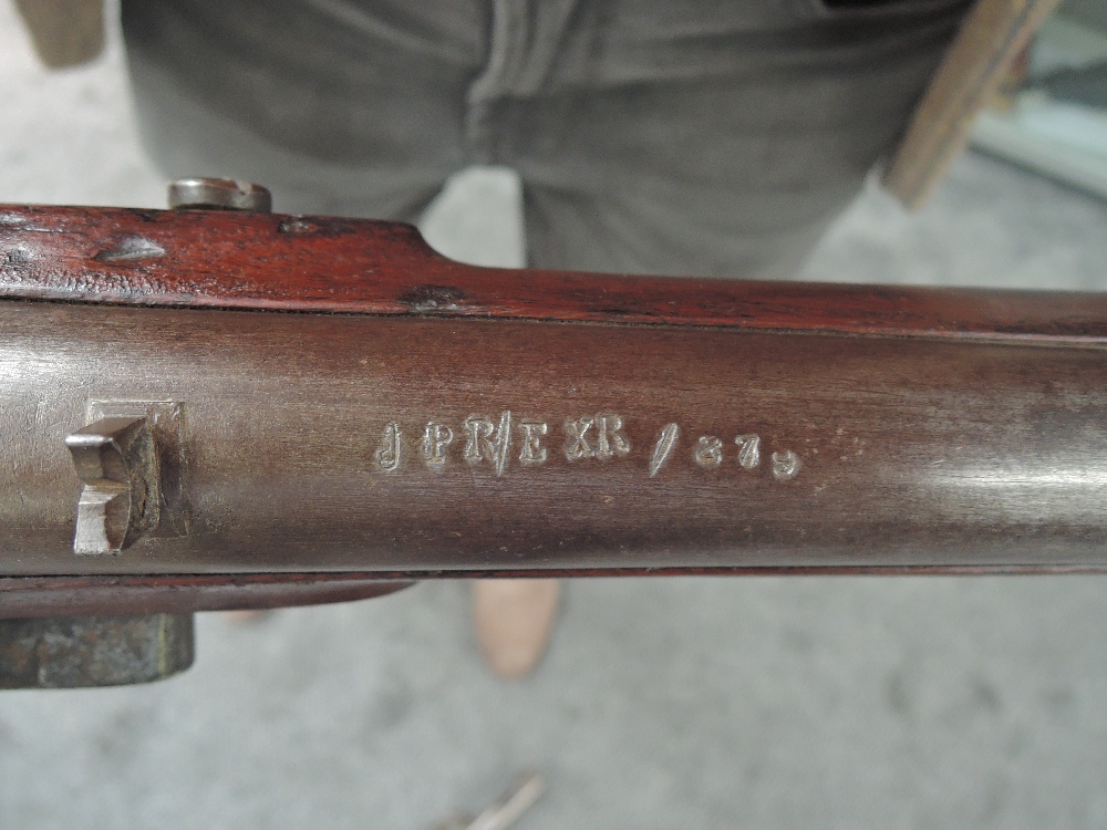 An India Pattern Brown Bess pattern 1797 .75 calibre, barrel length 39', stamped on lock plate - Image 5 of 6